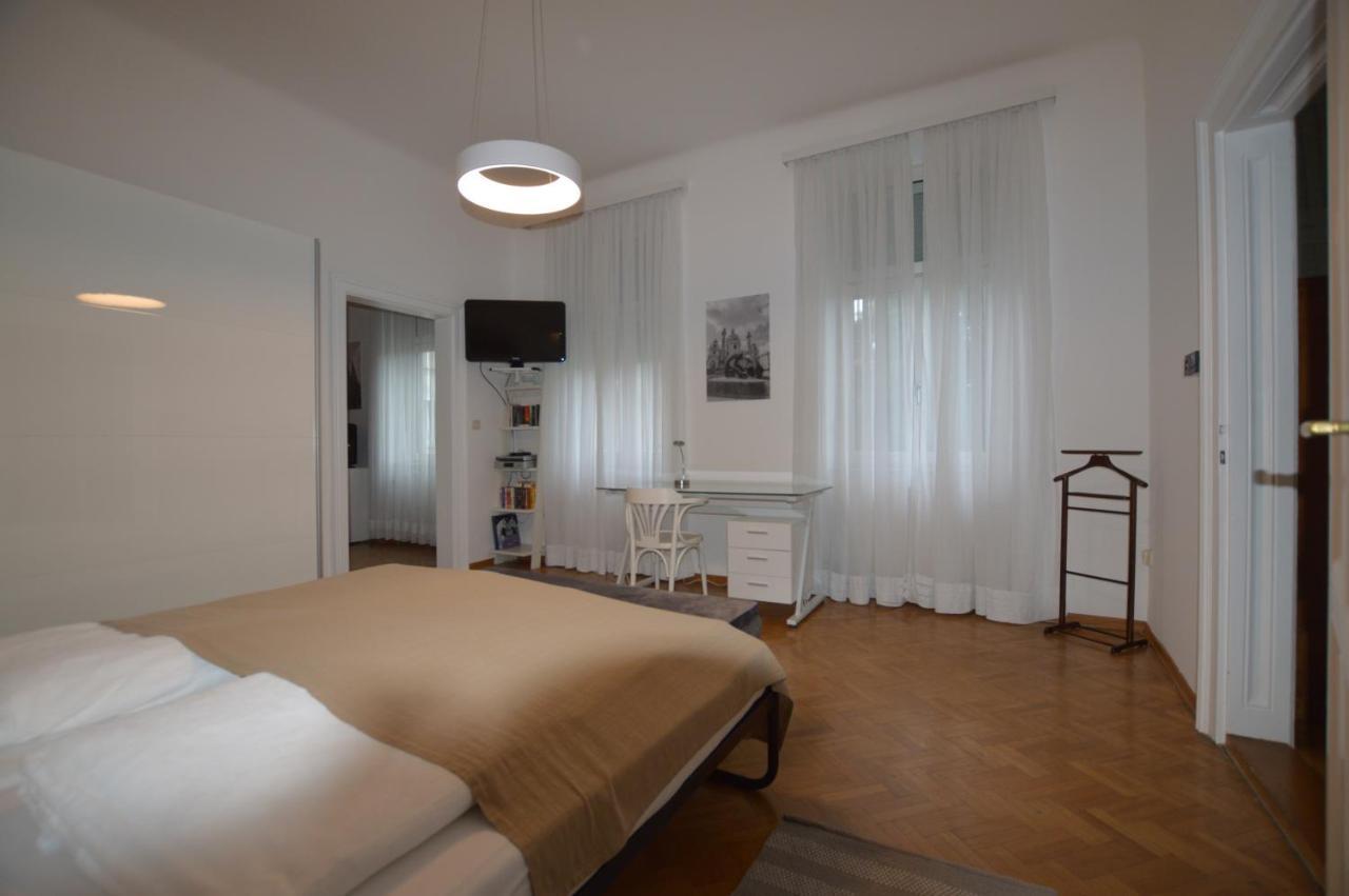 Apartment Penzing Vienna Exterior photo