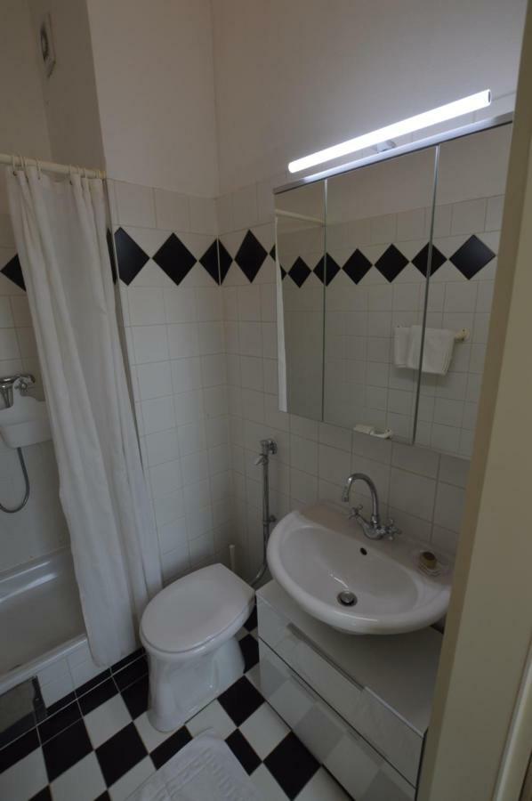 Apartment Penzing Vienna Exterior photo
